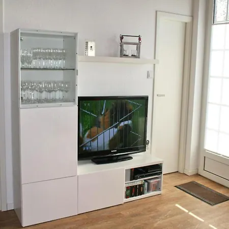 Feriehus In Strandnaehe, *